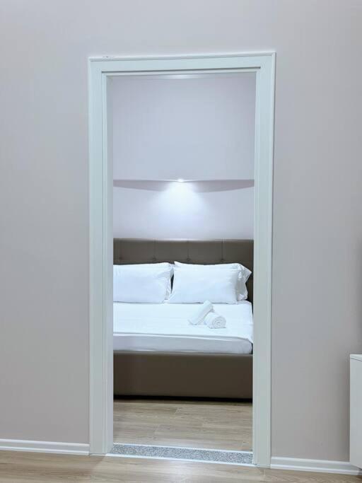AEM 1 Bedroom Apartment Apt #9