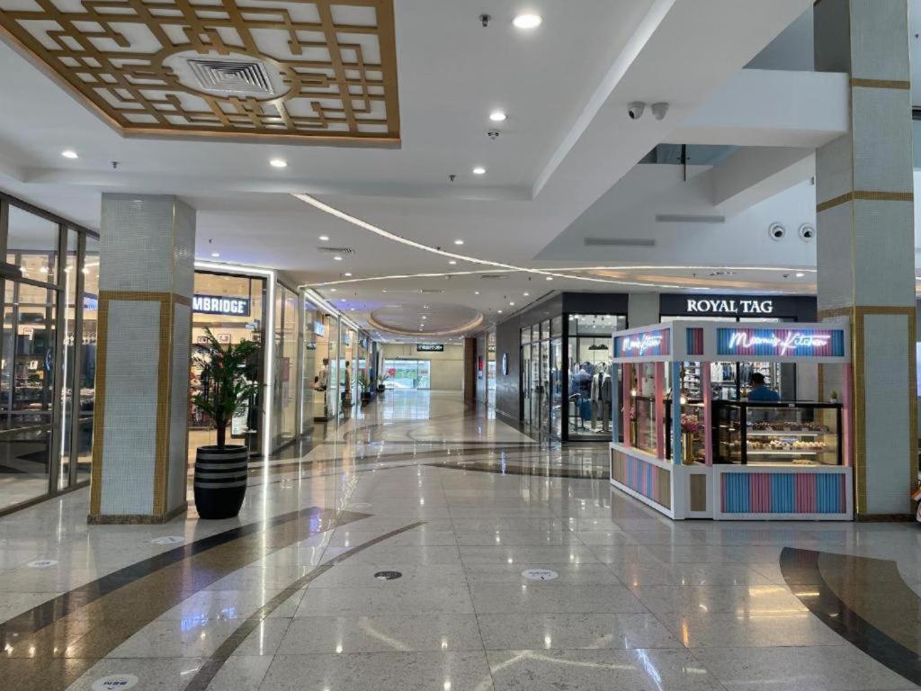 Luxurious Appartment in GOLDCREST DHA Lahore view 2