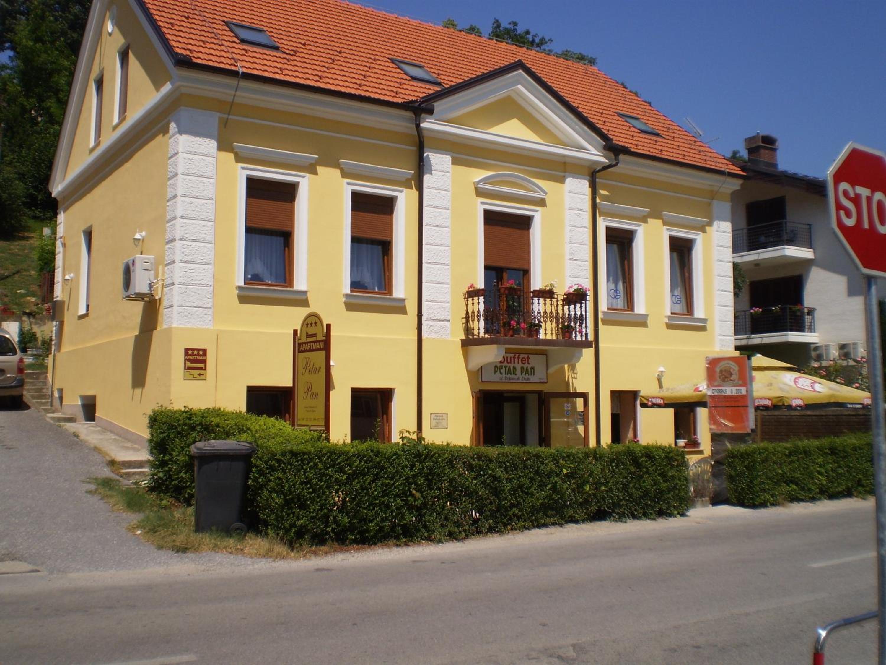 Hotel Apartments Petar Pan - Image 1