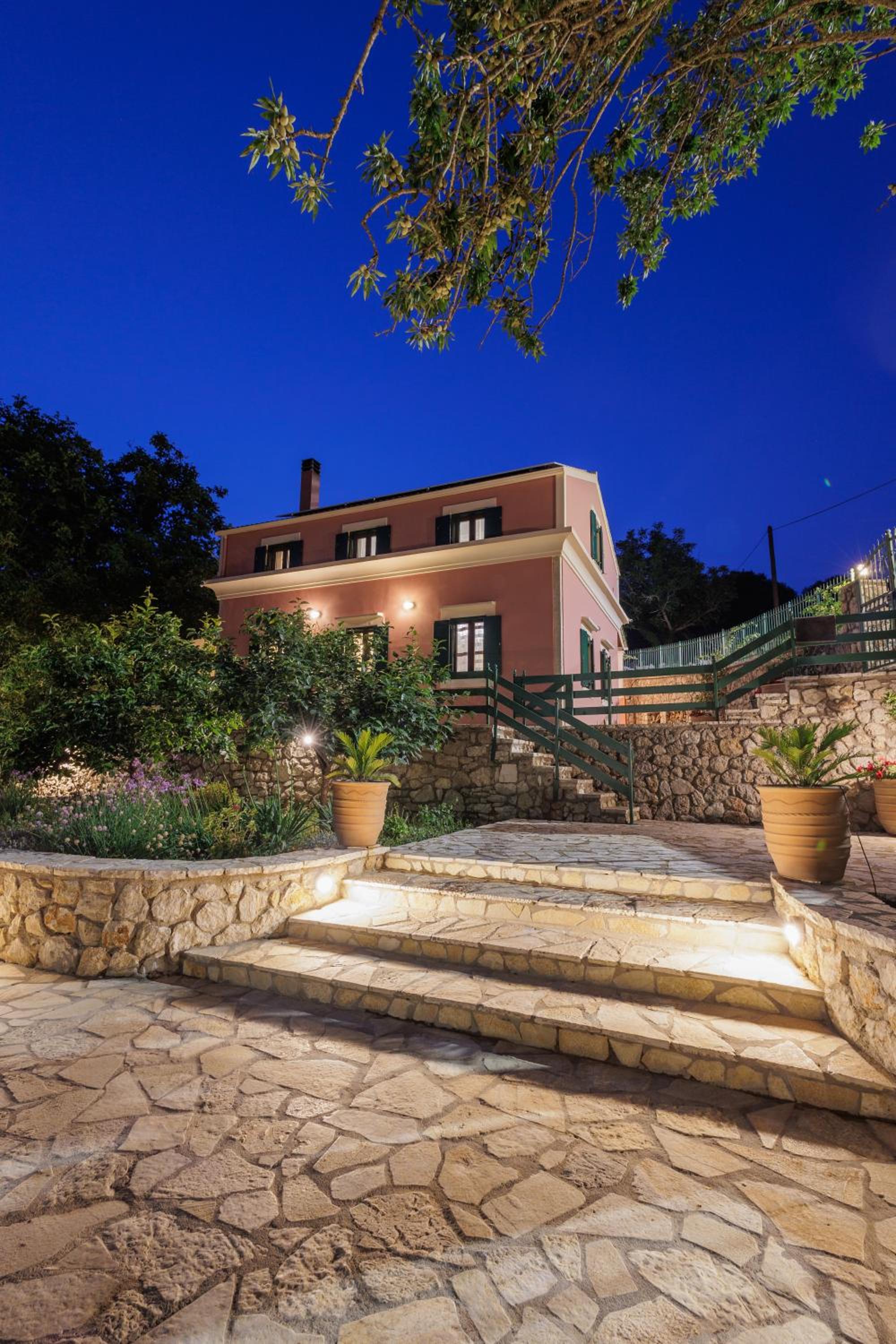 Villa Oros