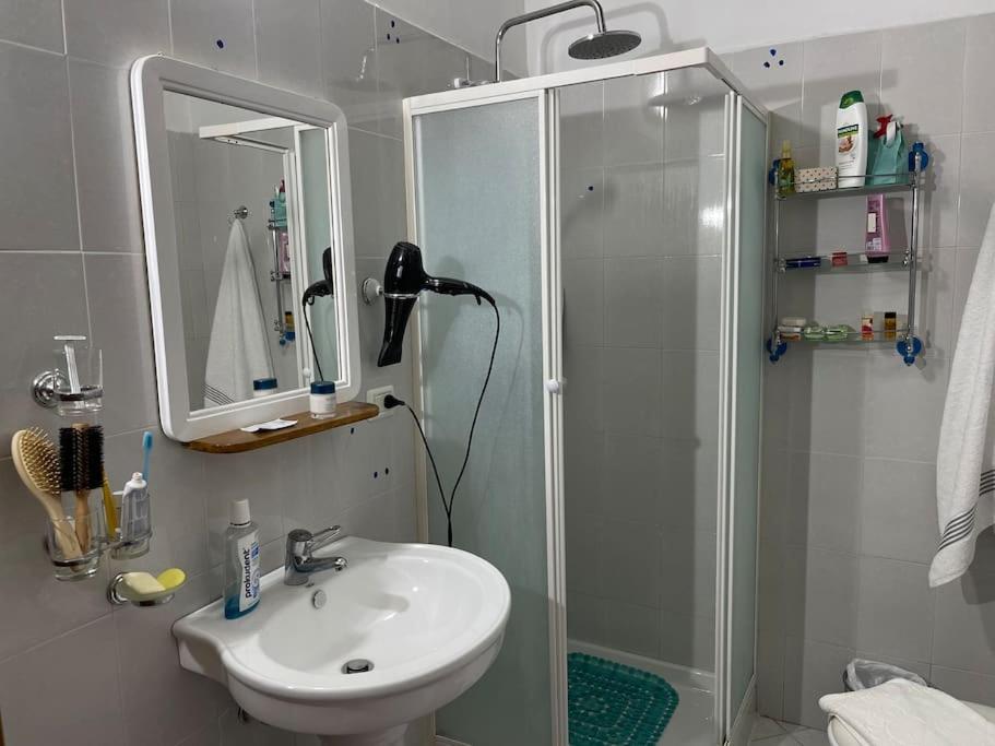 Oribandus Apartment Orikum Vlorë - Handcrafted by Rawmode Official