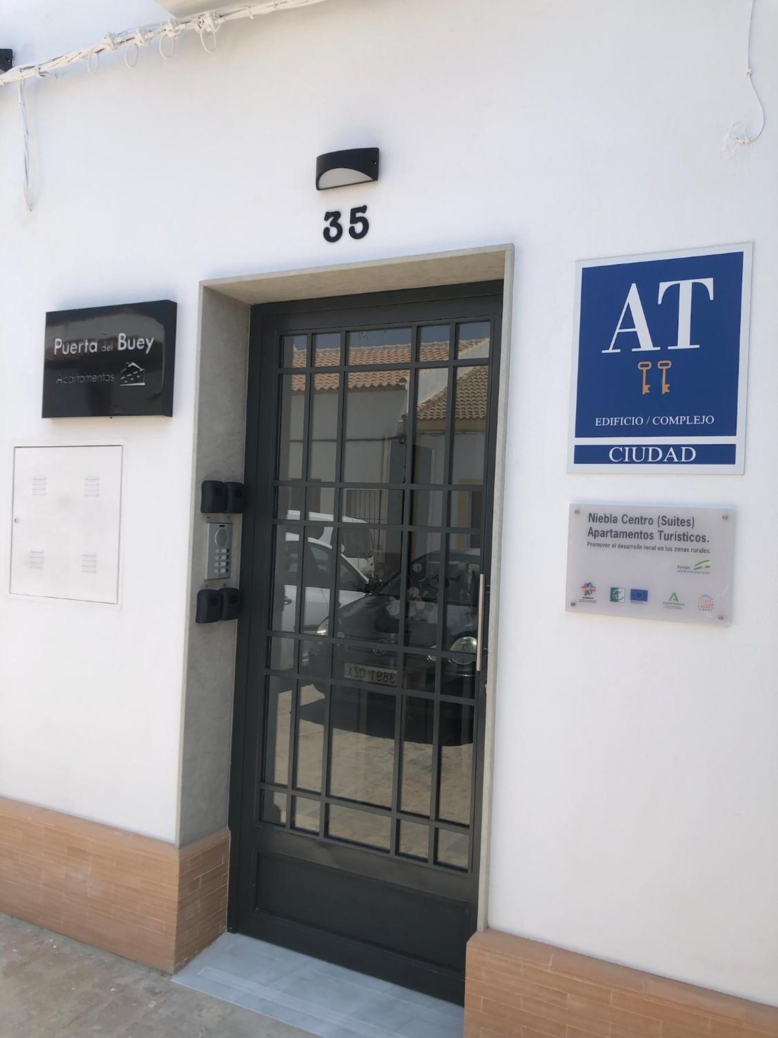 Puerta del Buey Apartamentos