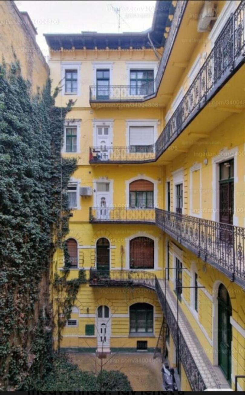 Podmaniczky residence