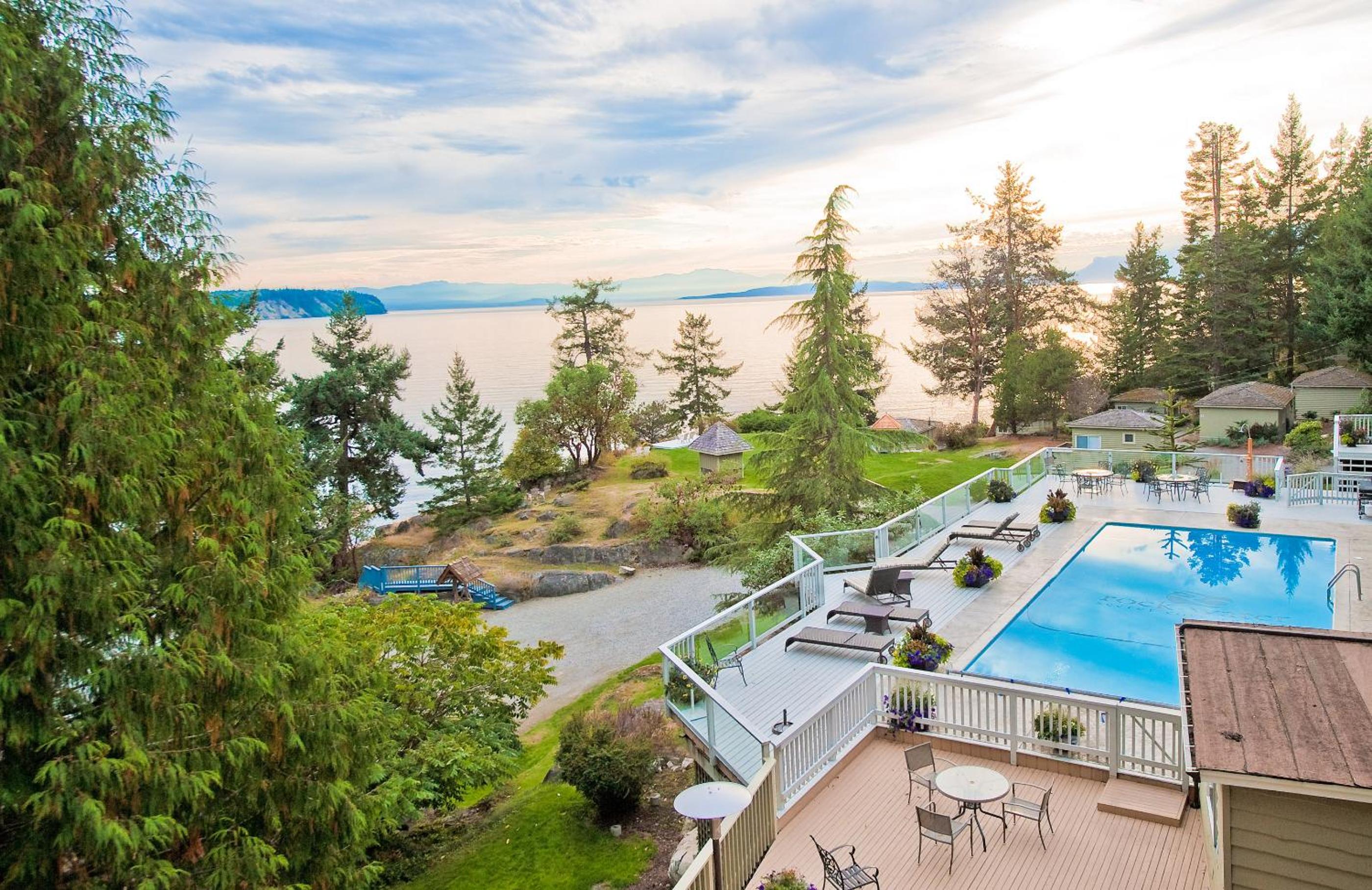 Rockwater Secret Cove Resort