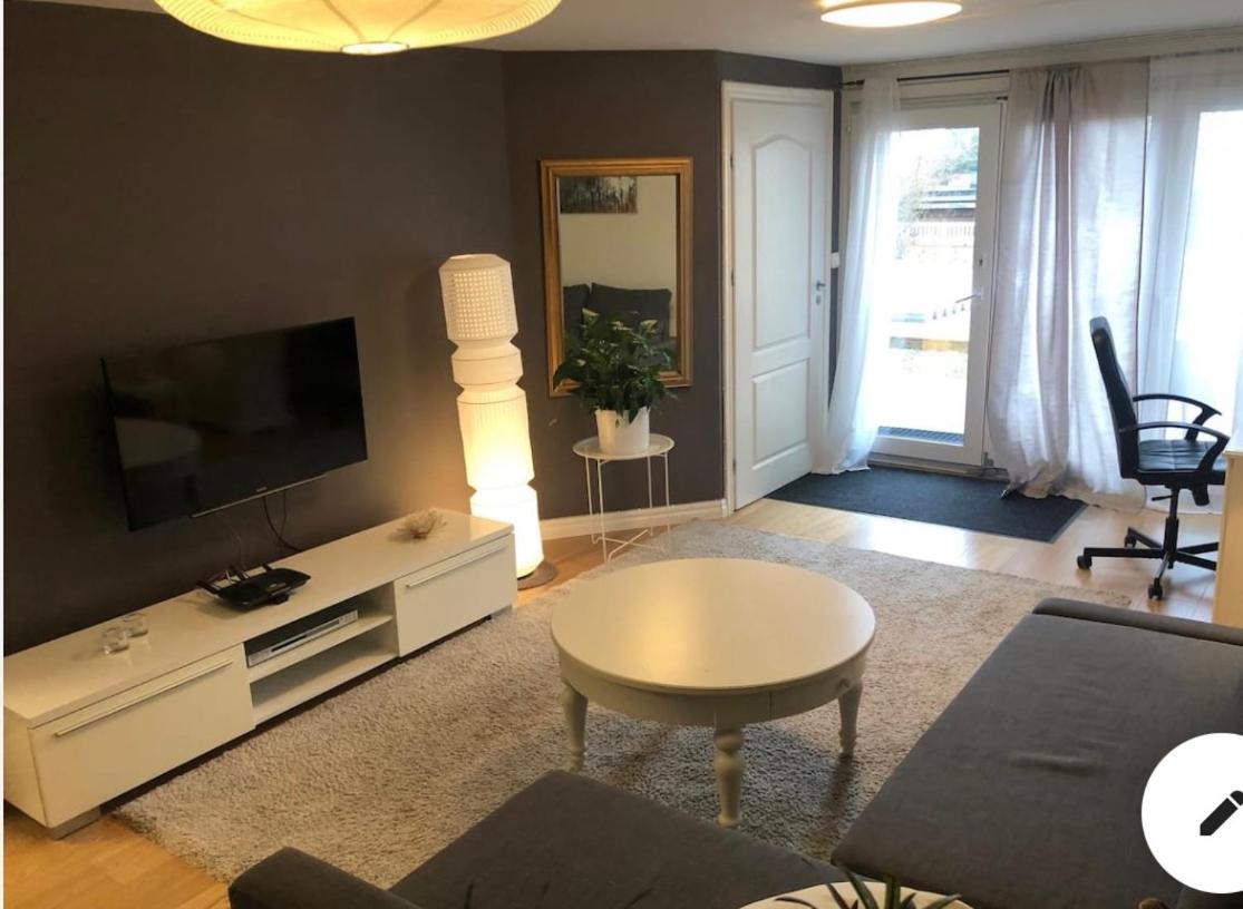 En Gäststuga i fina Duvbo view 3