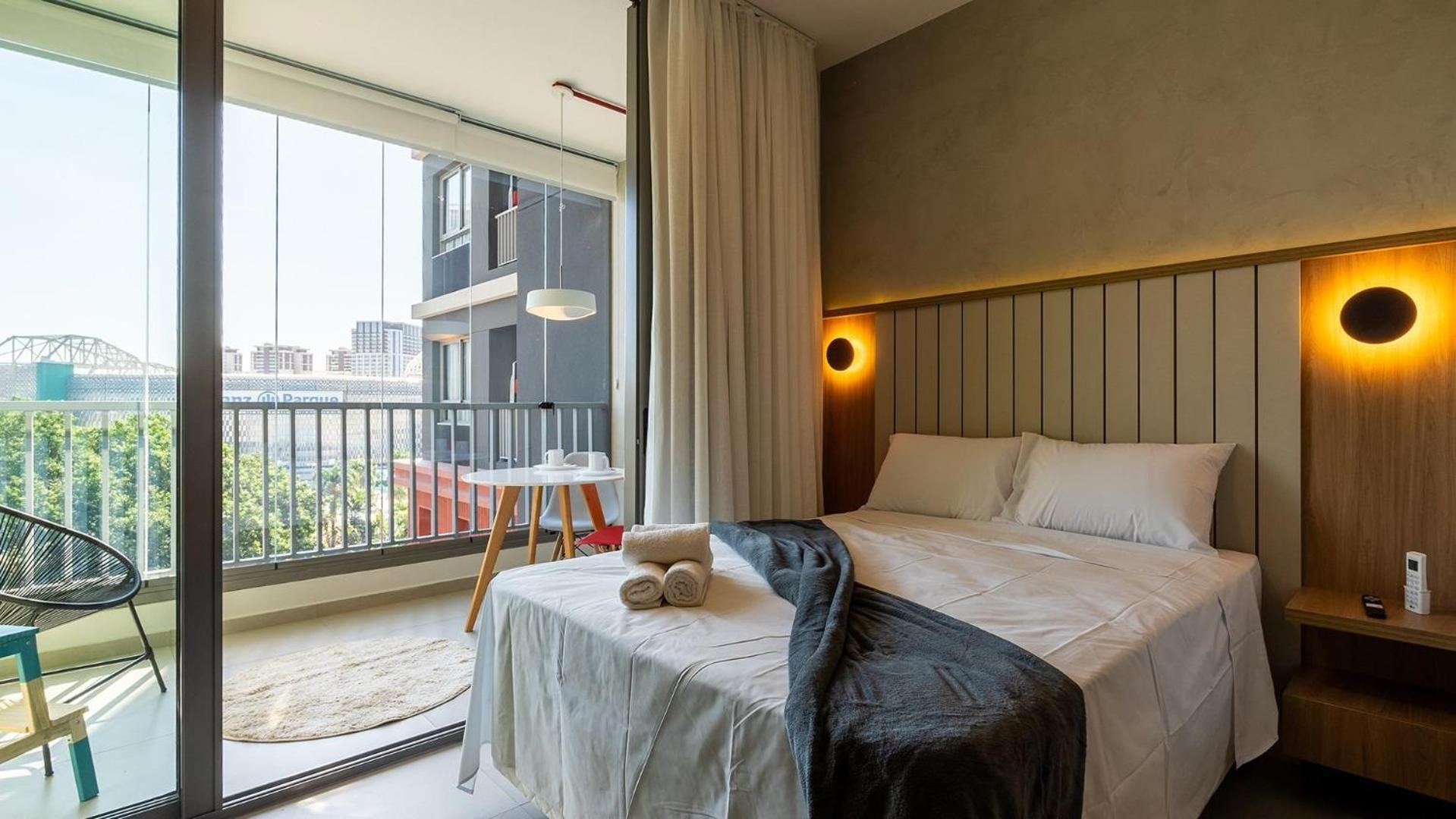 Studios Novíssimos com Piscina no Rooftop e vista para o Allianz Parque