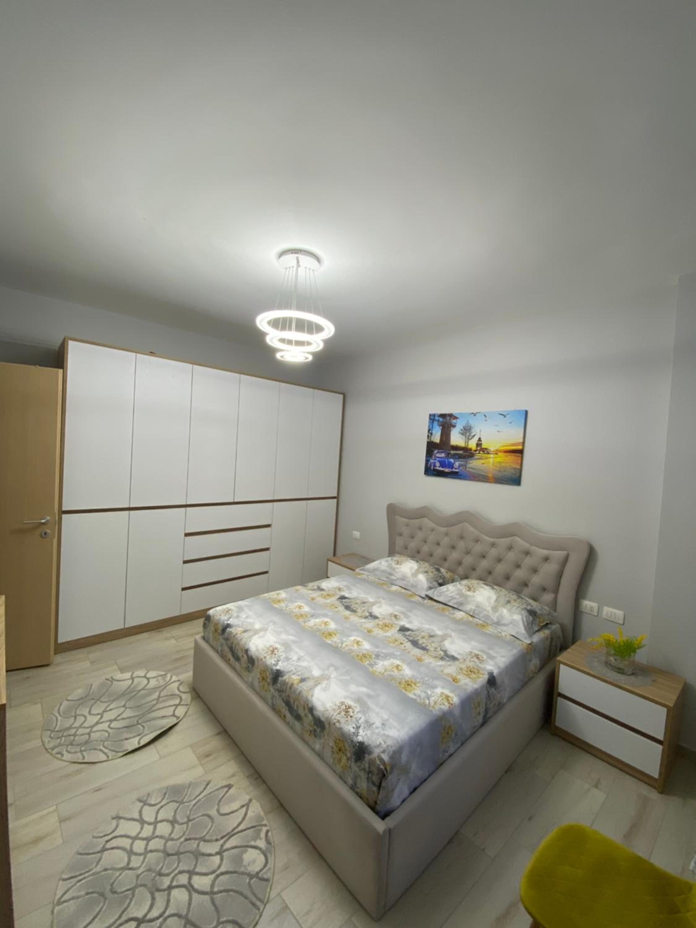 Grei Apartament