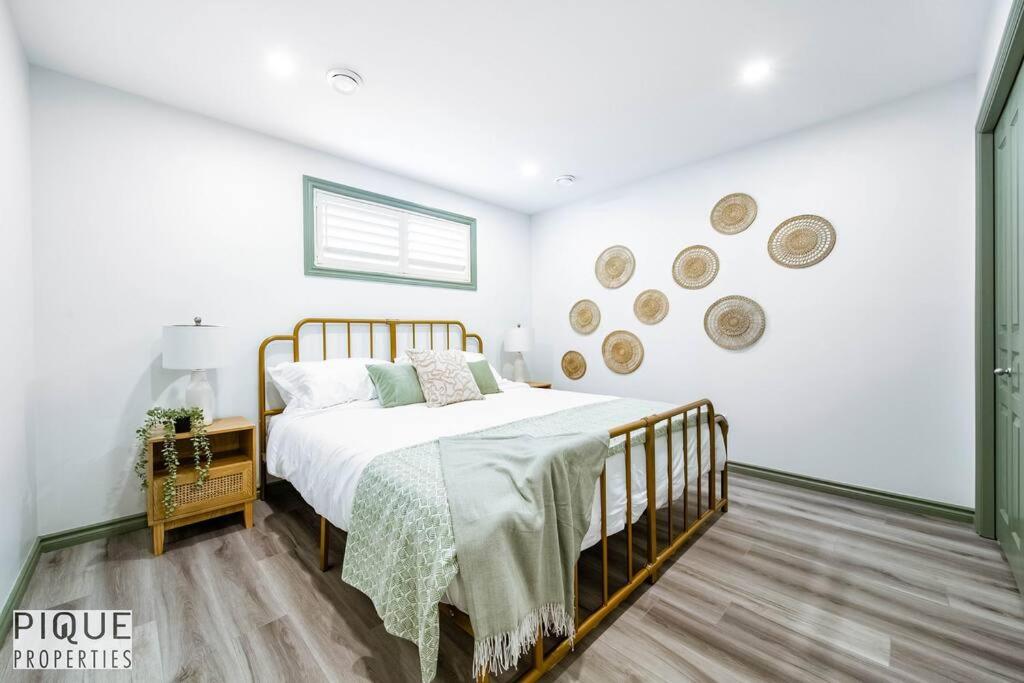 Spacious Bright Suite - Sleeps 4 - King Bed - NFLX