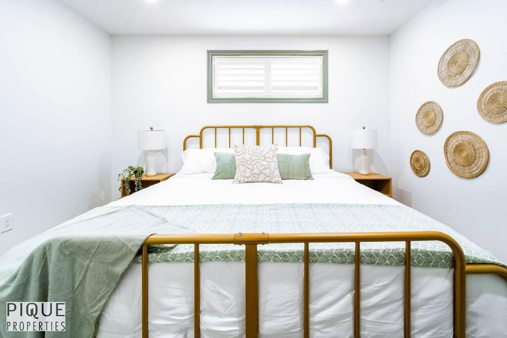 Spacious Bright Suite - Sleeps 4 - King Bed - NFLX