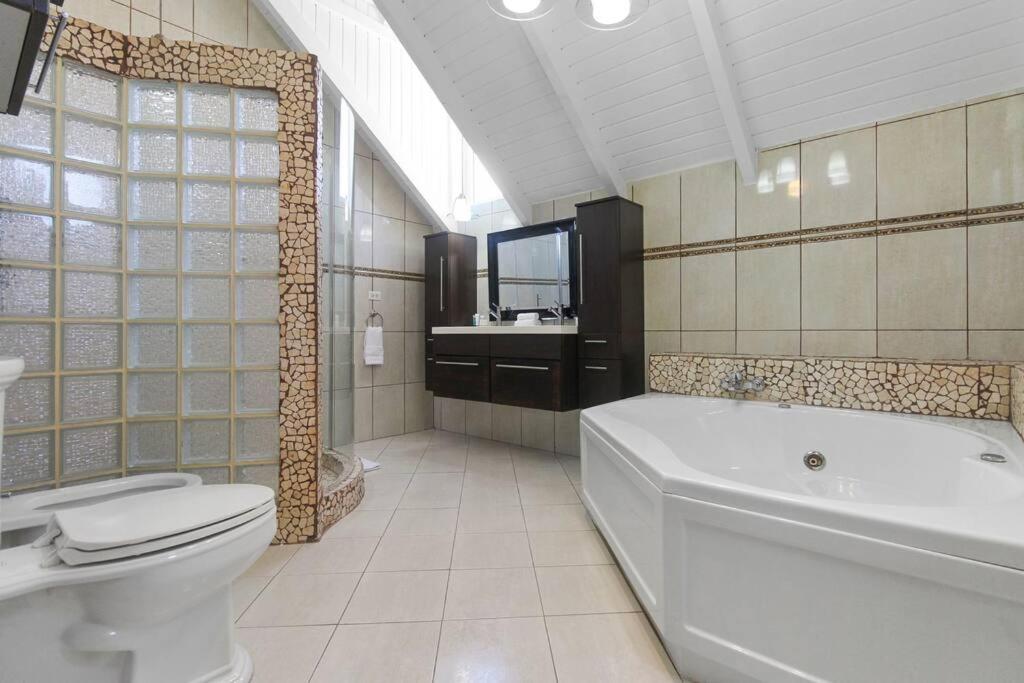 Bocobay Paradise Villa