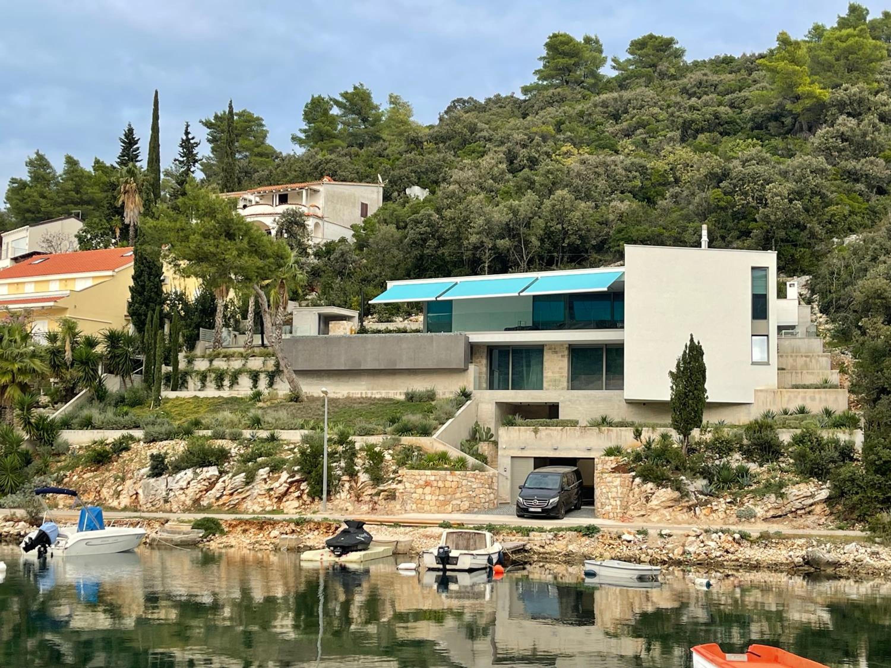 Newly Built Luxury Villa In Zrnovo Bay