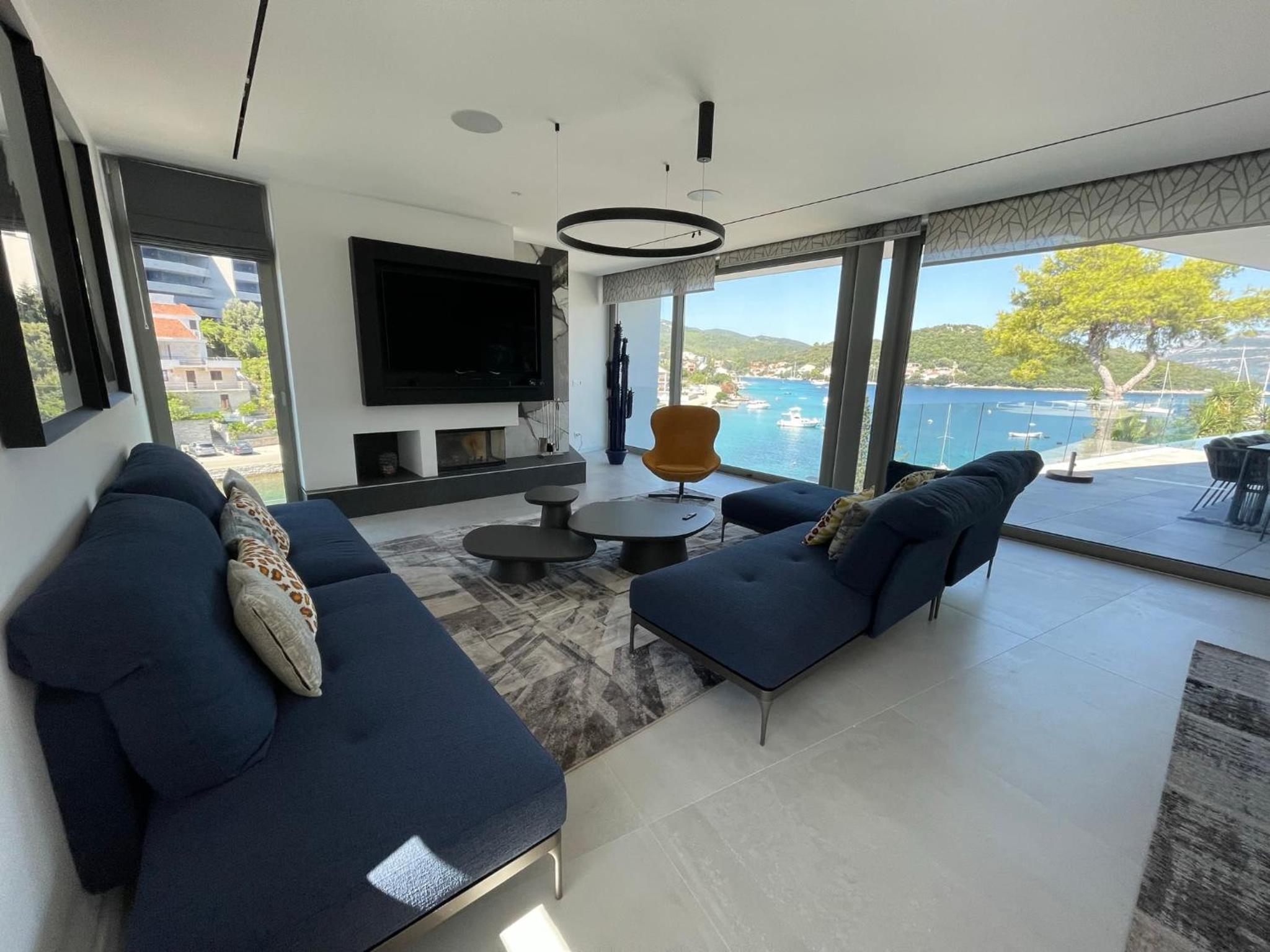 Newly Built Luxury Villa In Zrnovo Bay