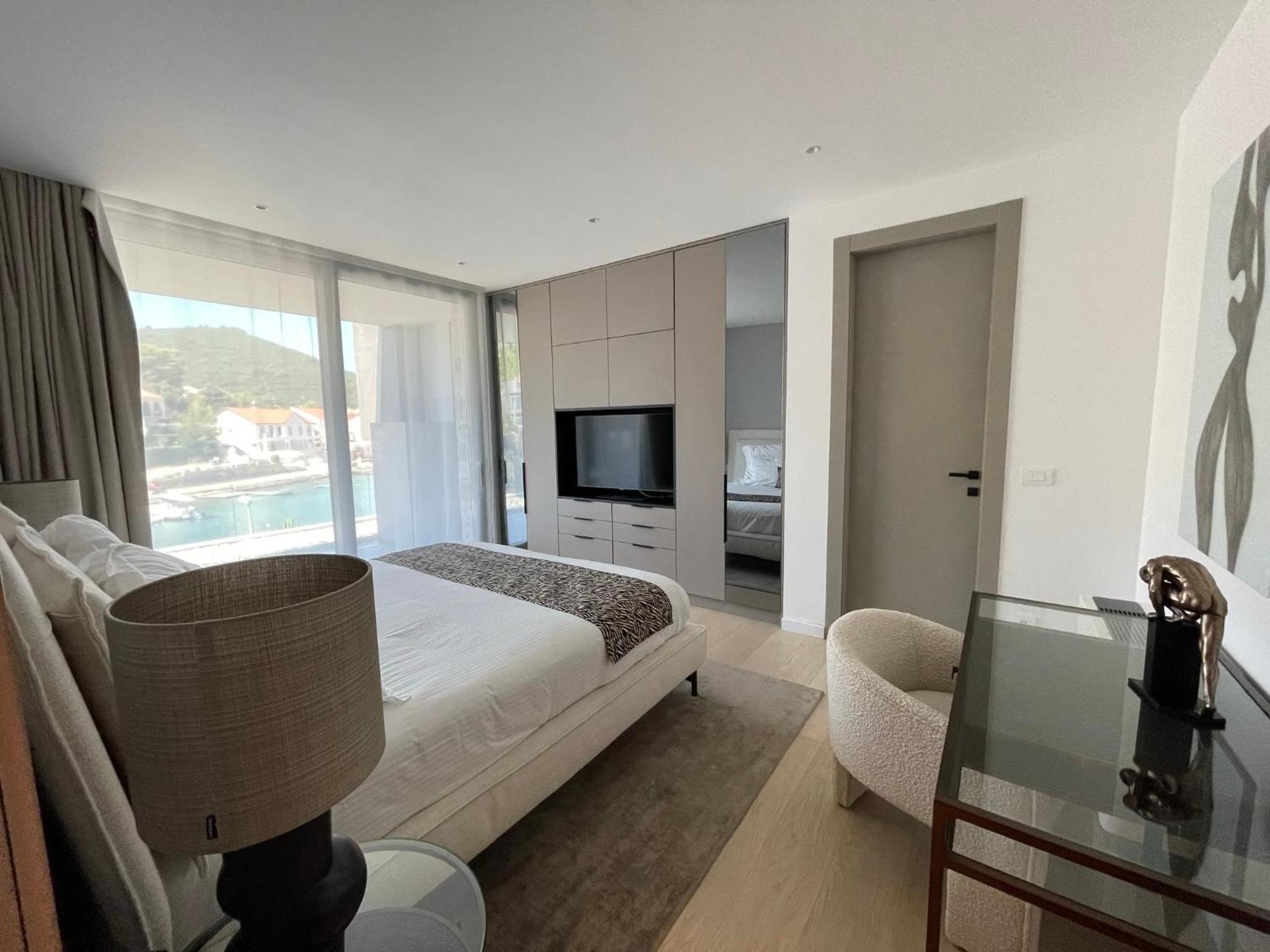 Newly Built Luxury Villa In Zrnovo Bay