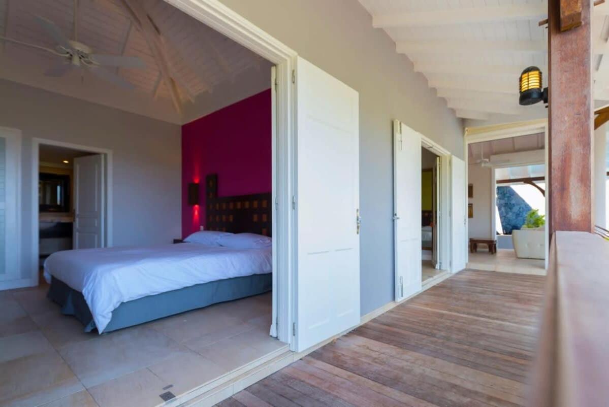 Tropical Breeze Villa in Domaine du Levant