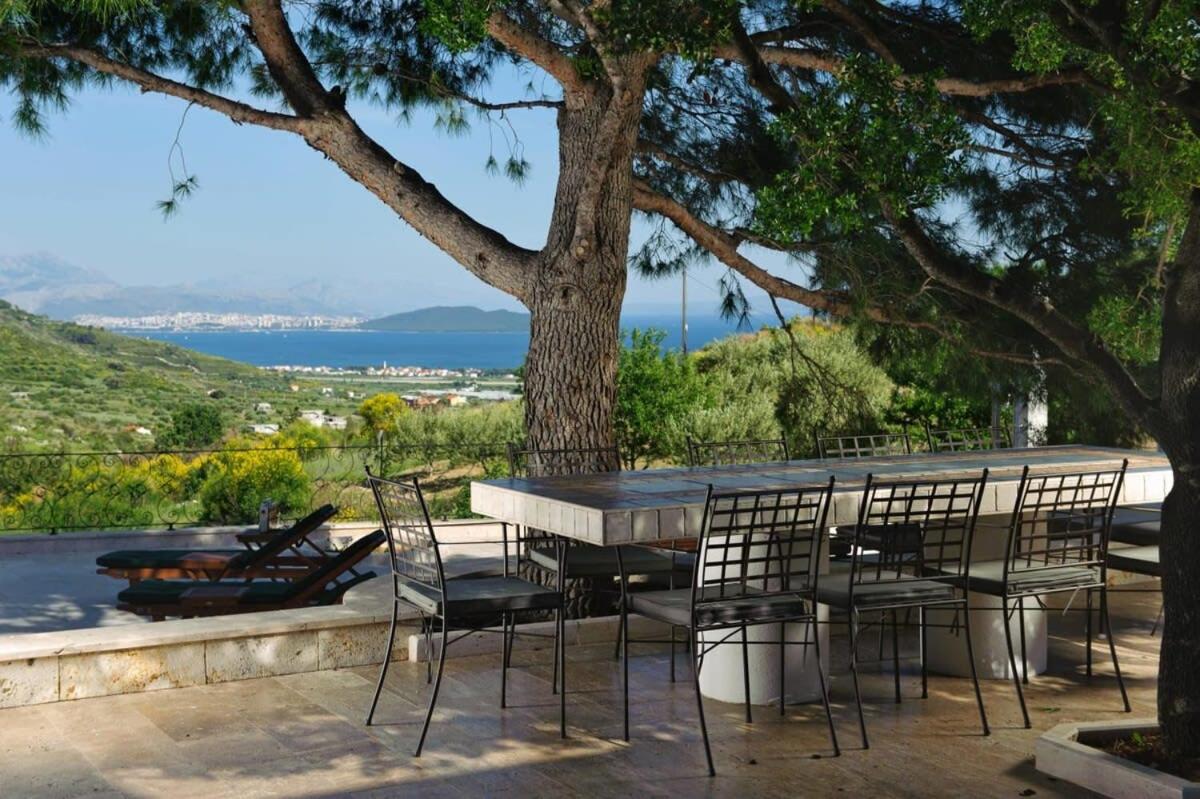 Modern Villa Near Secluded Private Area