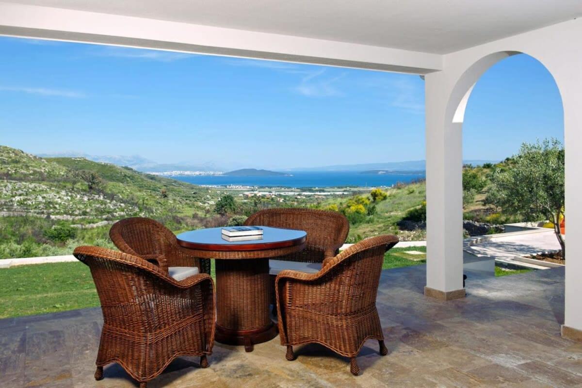 Modern Villa Near Secluded Private Area