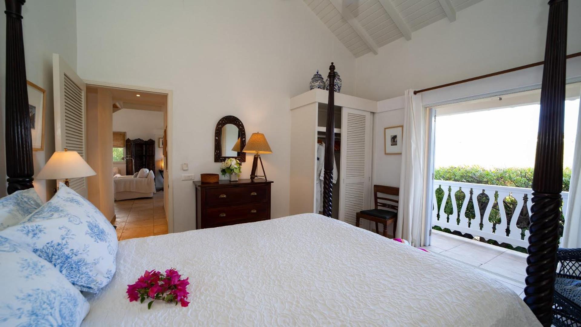 Villa Close to Swimming and Snorkeling Beach