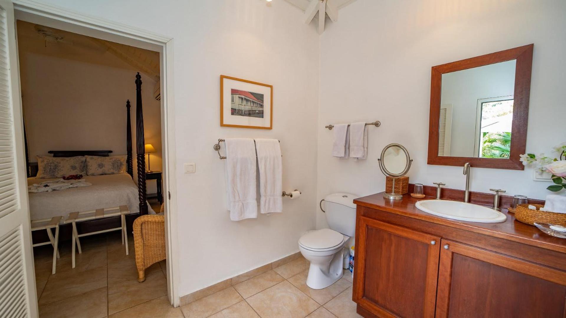 Villa Close to Swimming and Snorkeling Beach