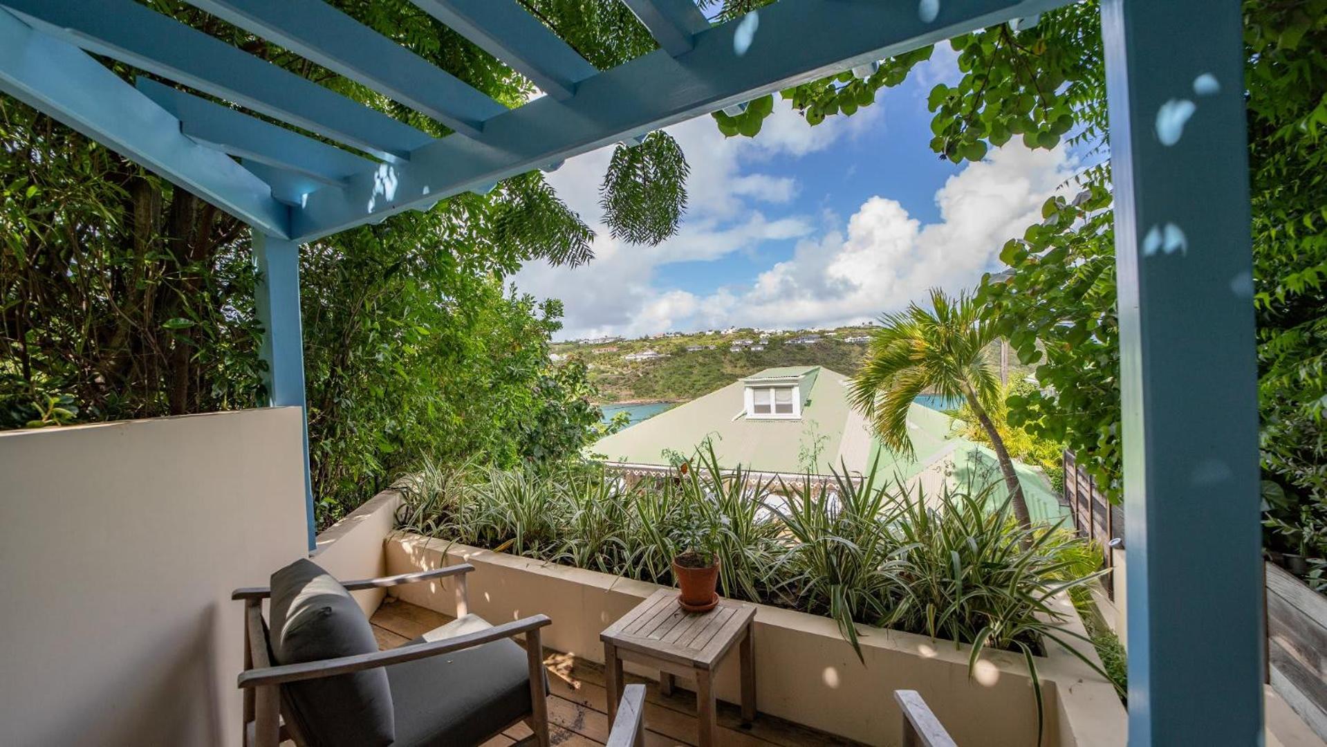 Villa Close to Swimming and Snorkeling Beach