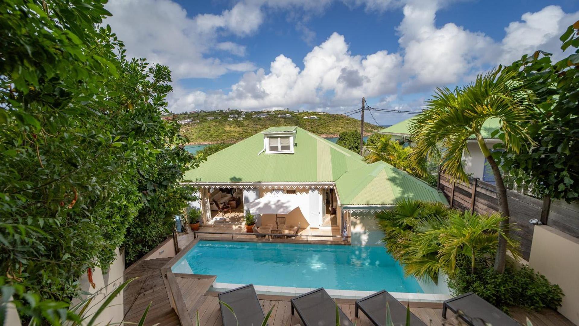 Villa Close to Swimming and Snorkeling Beach