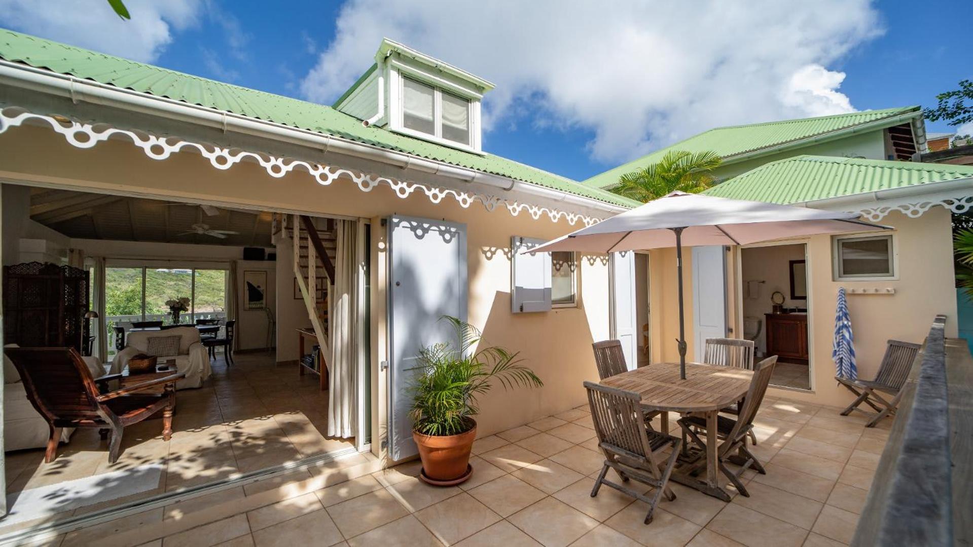 Villa Close to Swimming and Snorkeling Beach