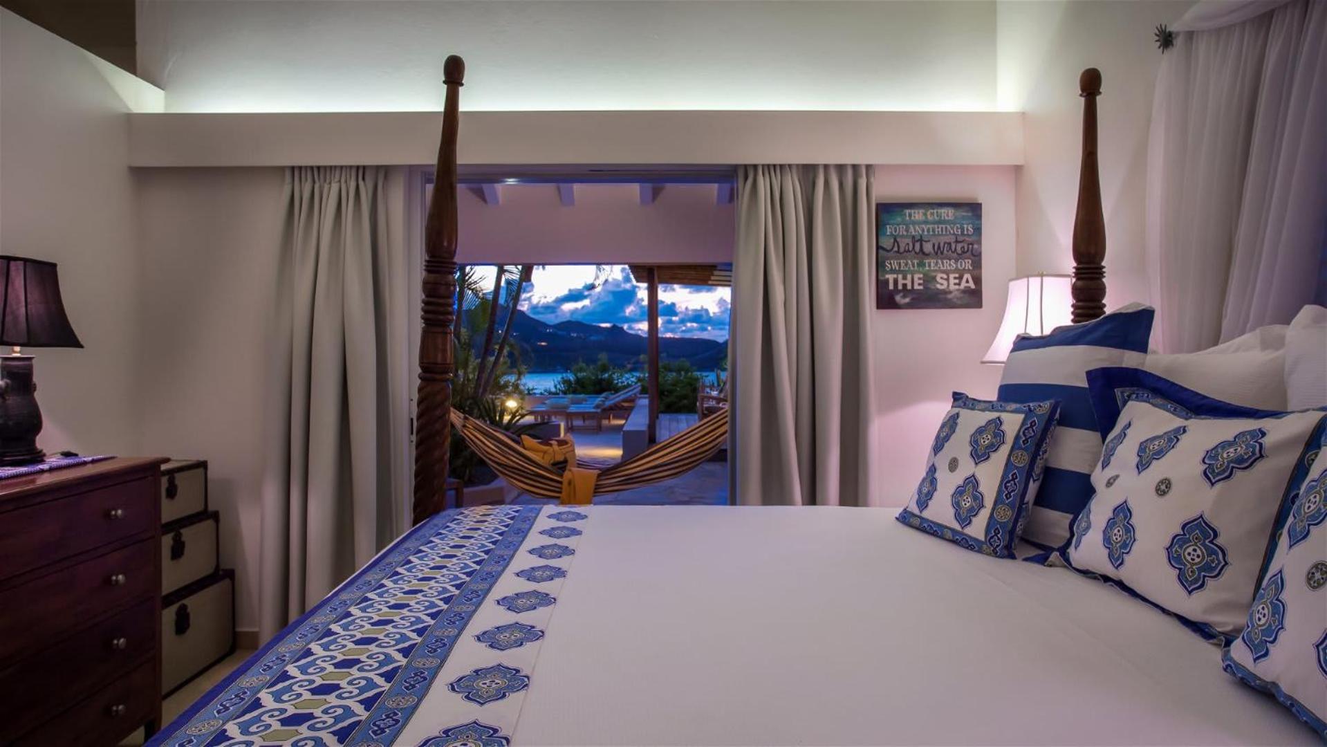 Ideally Located Villa with Indonesian Artworks