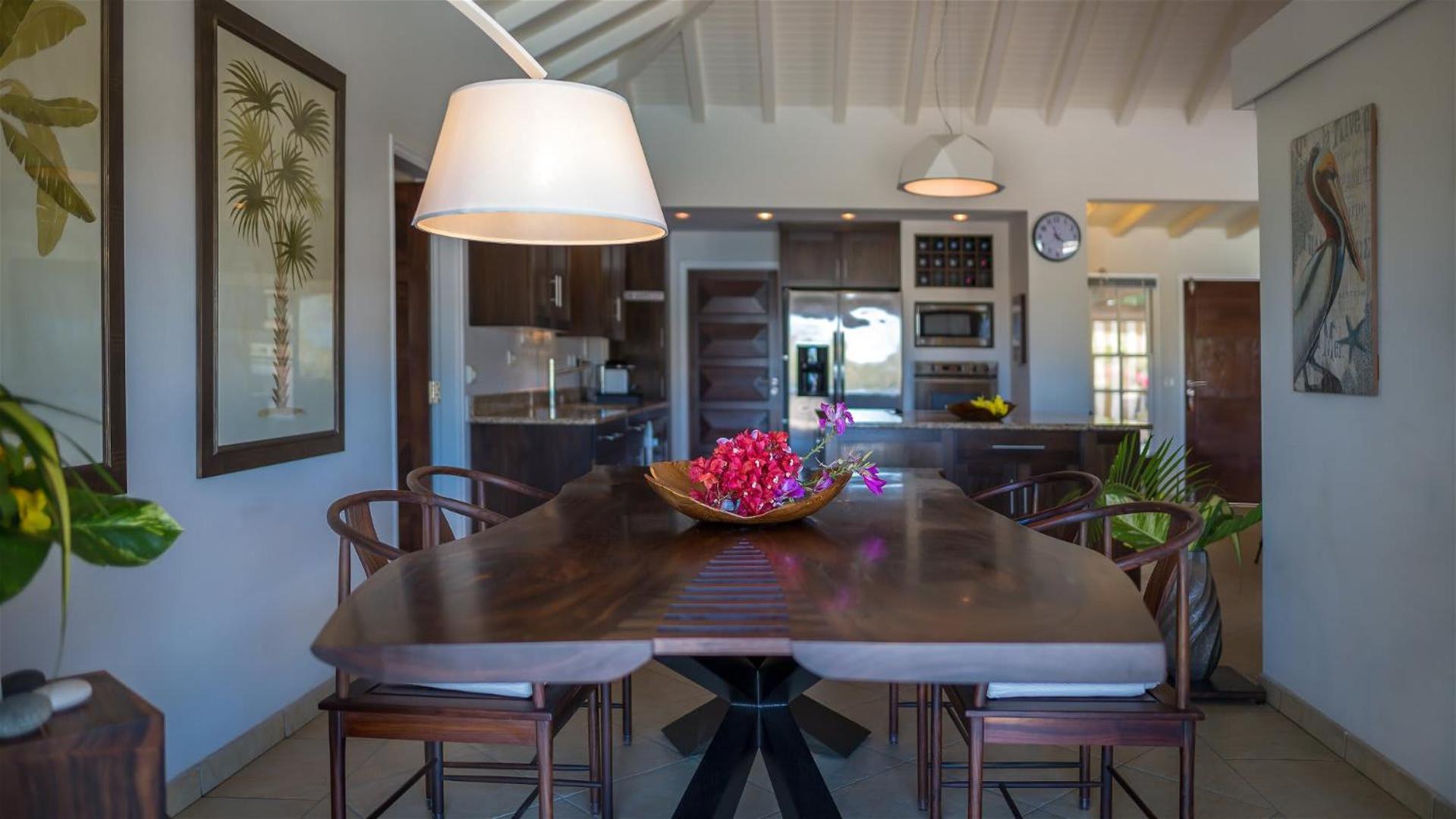 Ideally Located Villa with Indonesian Artworks