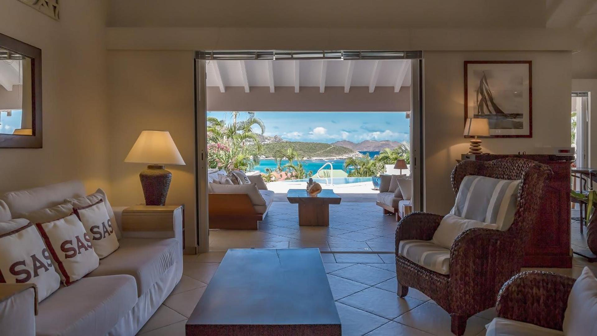Ideally Located Villa with Indonesian Artworks