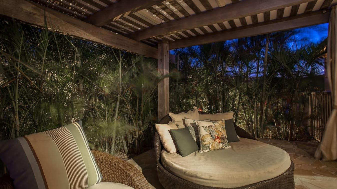 Ideally Located Villa with Indonesian Artworks