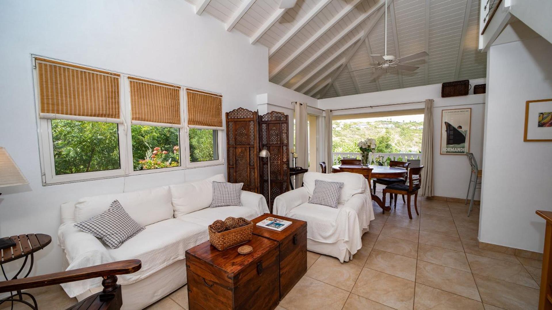 Villa Close to Swimming and Snorkeling Beach