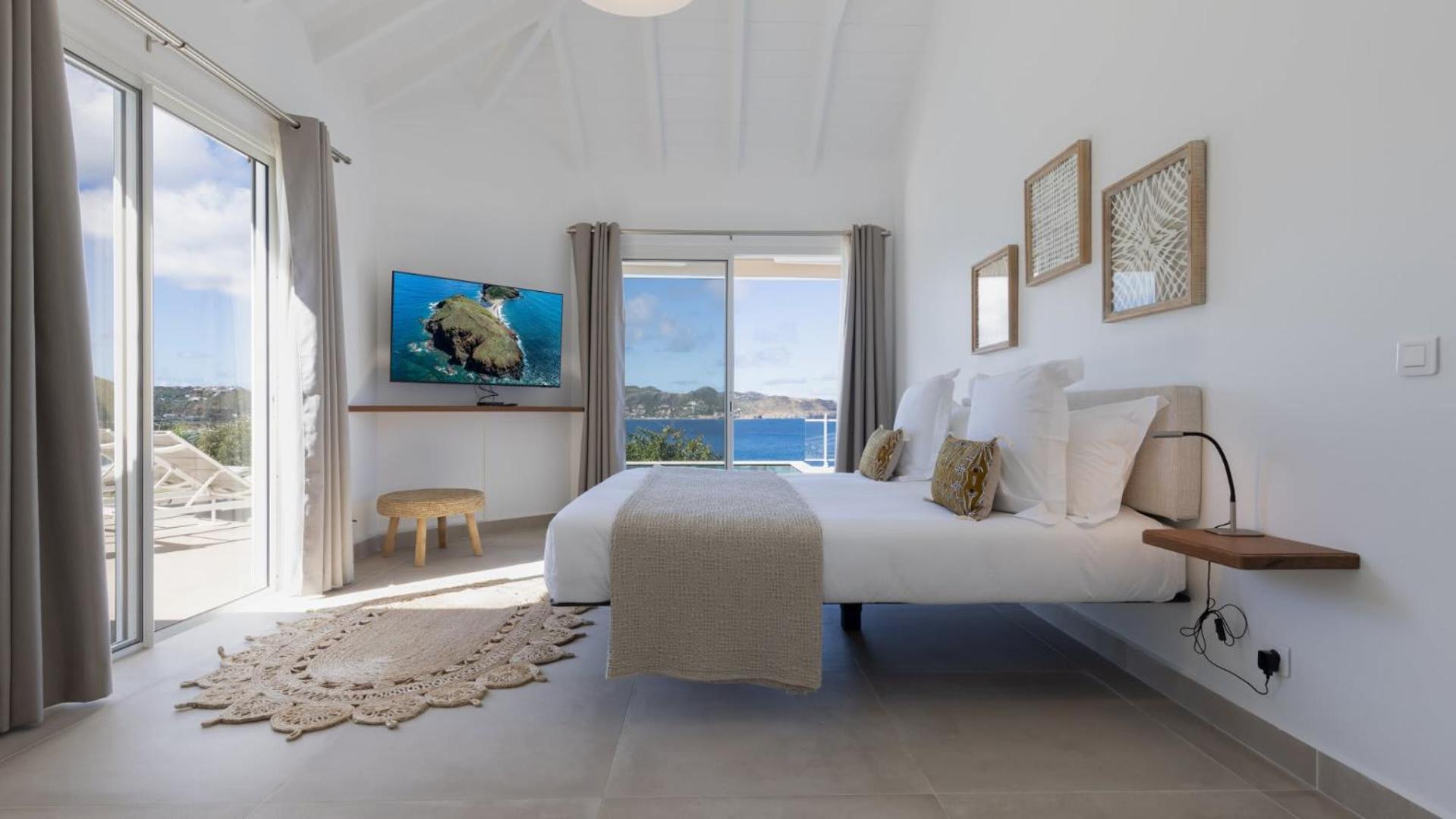 Splendid View Villa with Utmost Comfort