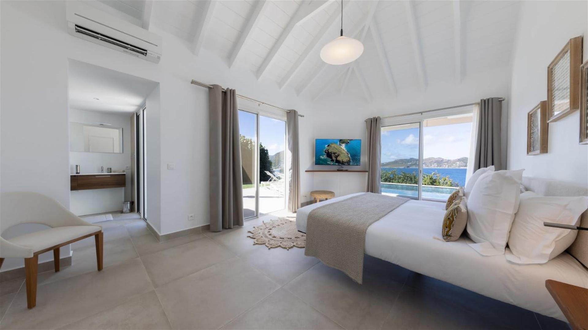 Splendid View Villa with Utmost Comfort