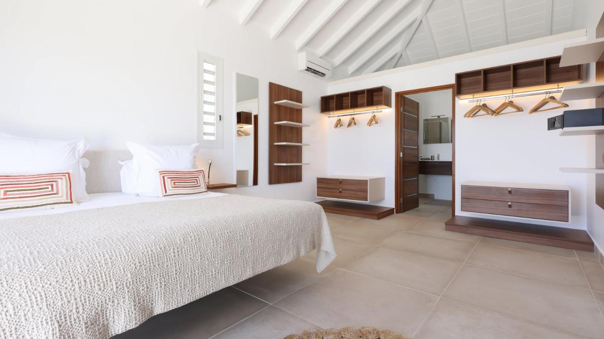 Splendid View Villa with Utmost Comfort