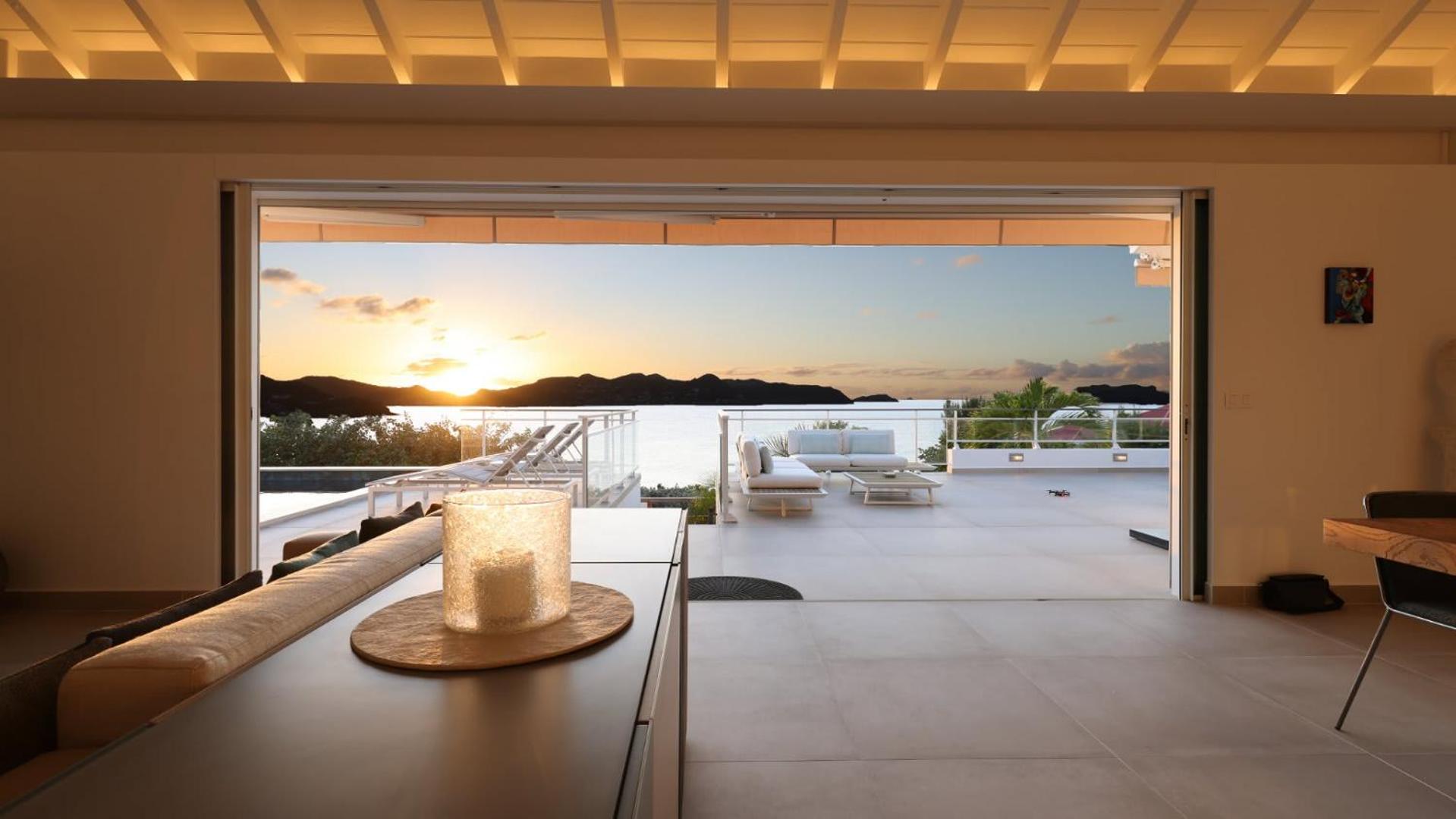 Splendid View Villa with Utmost Comfort