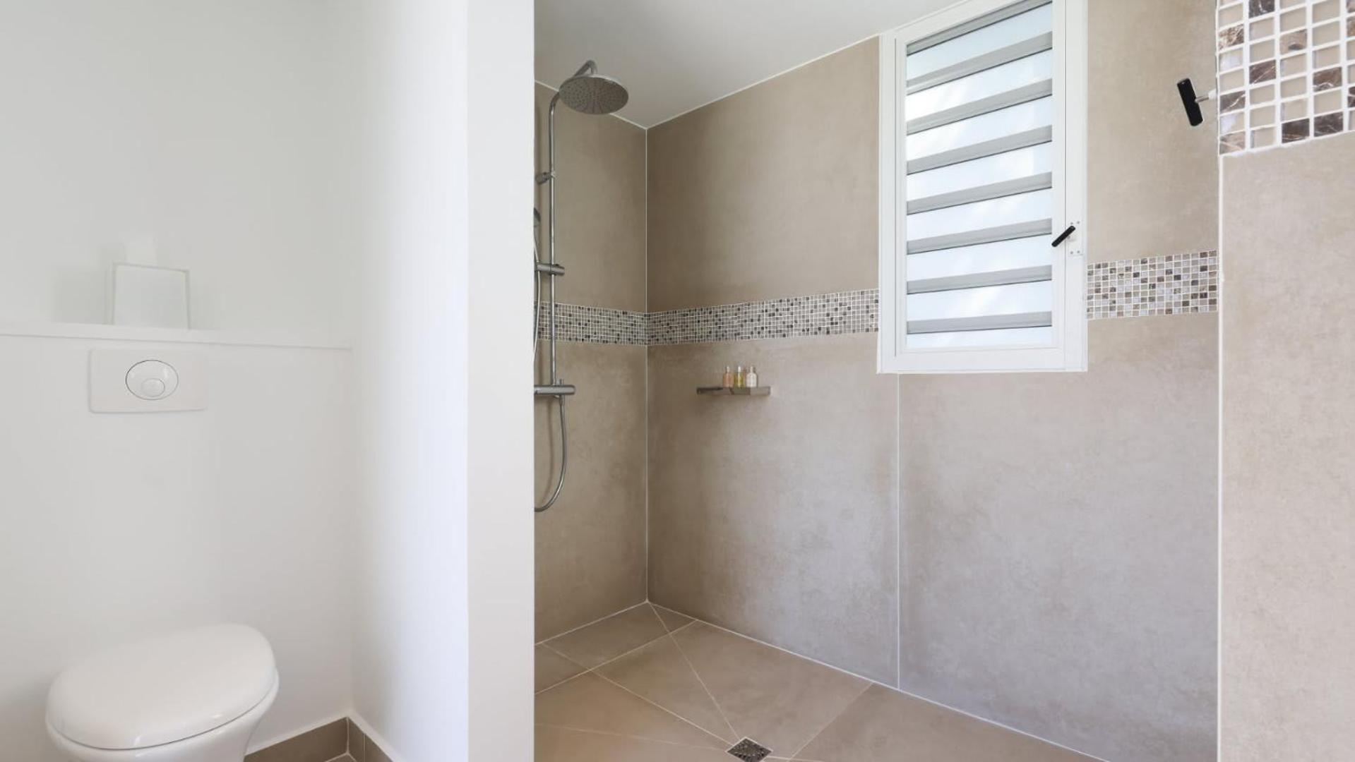 Splendid View Villa with Utmost Comfort