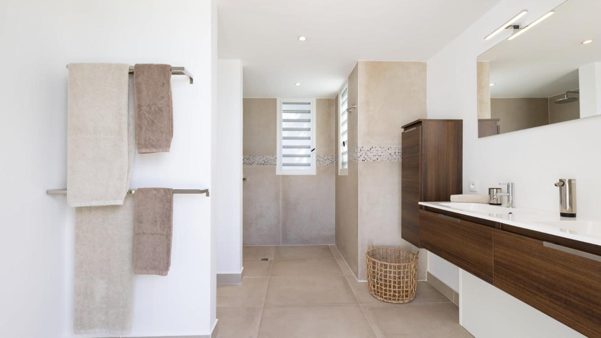Splendid View Villa with Utmost Comfort