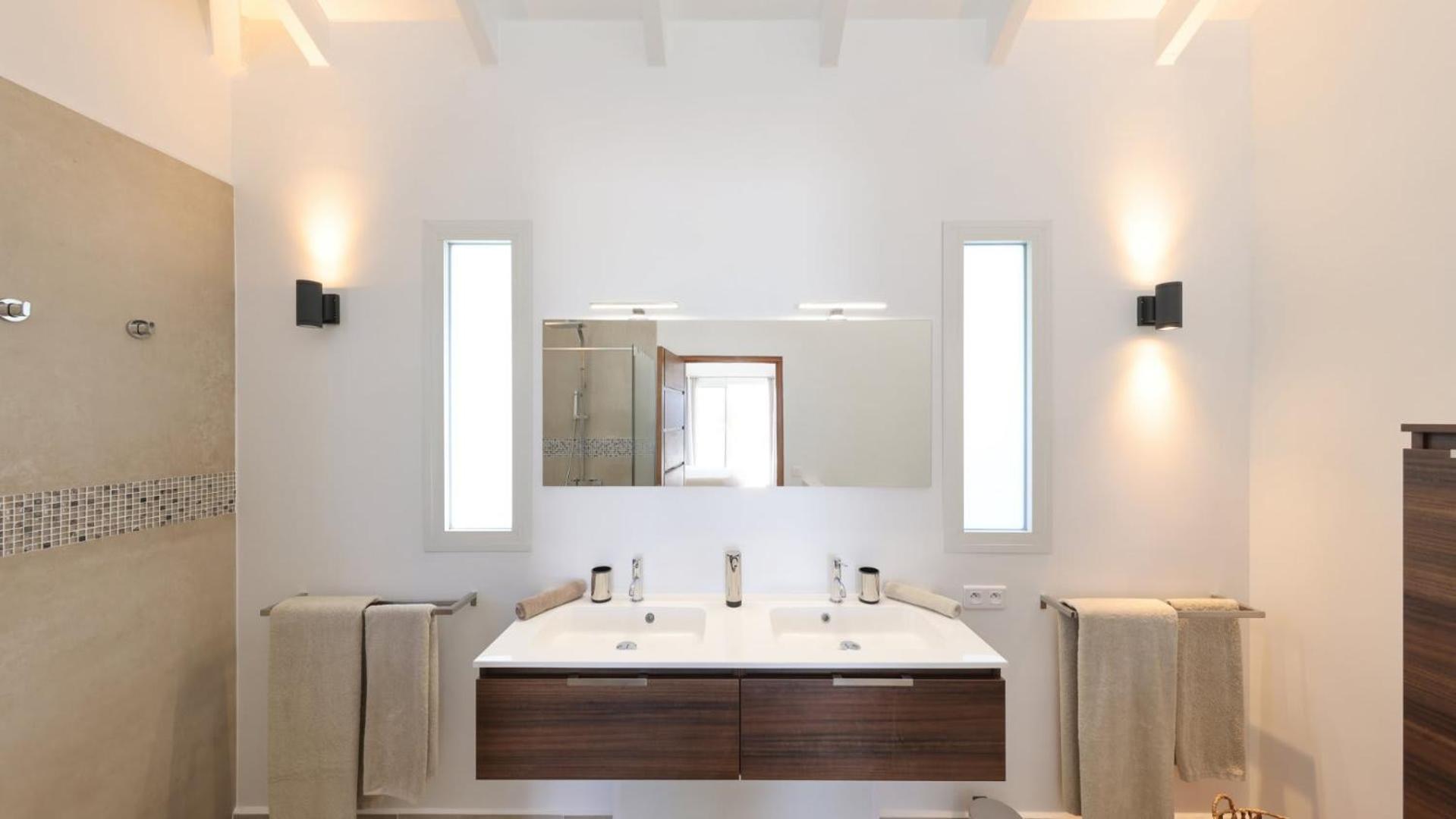 Splendid View Villa with Utmost Comfort