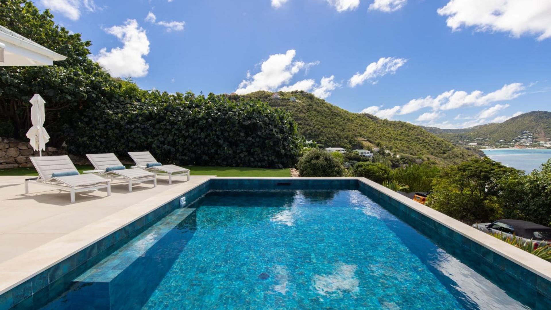 Splendid View Villa with Utmost Comfort