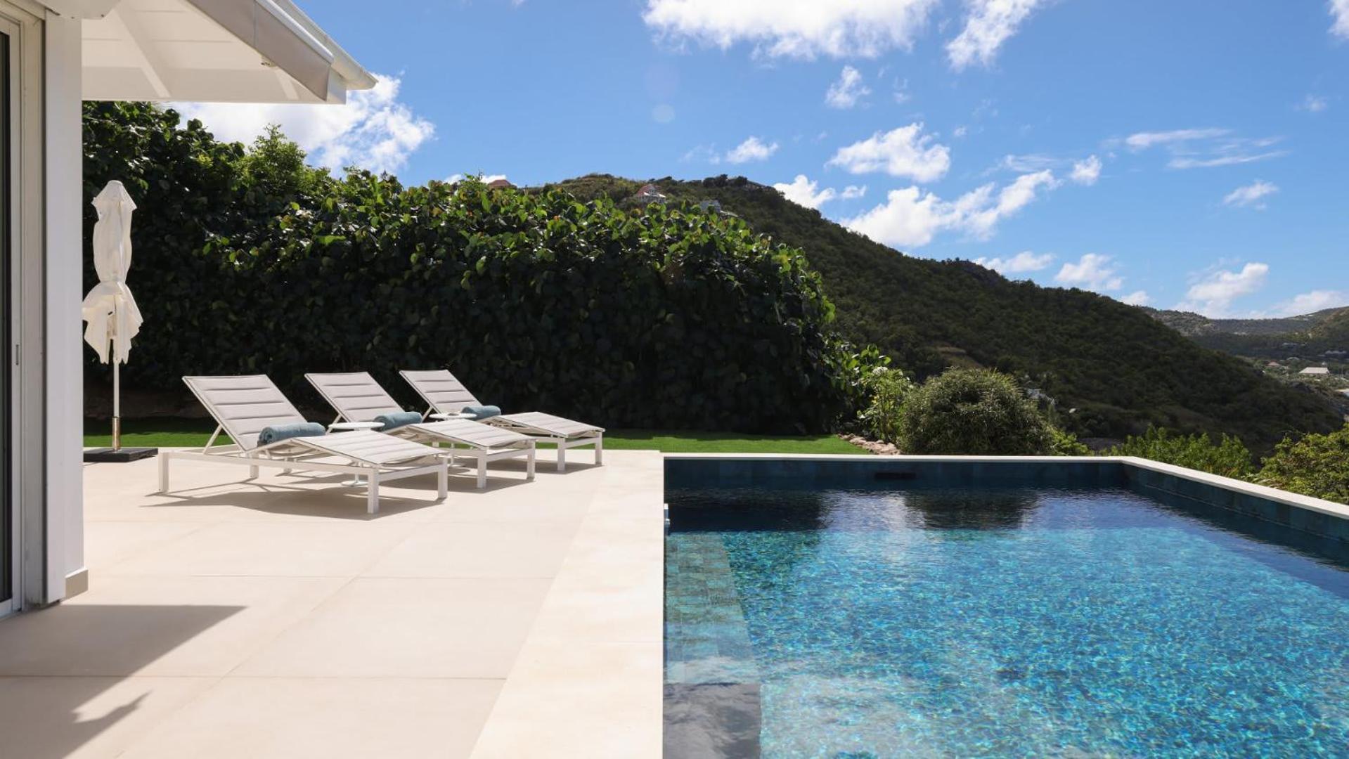 Splendid View Villa with Utmost Comfort