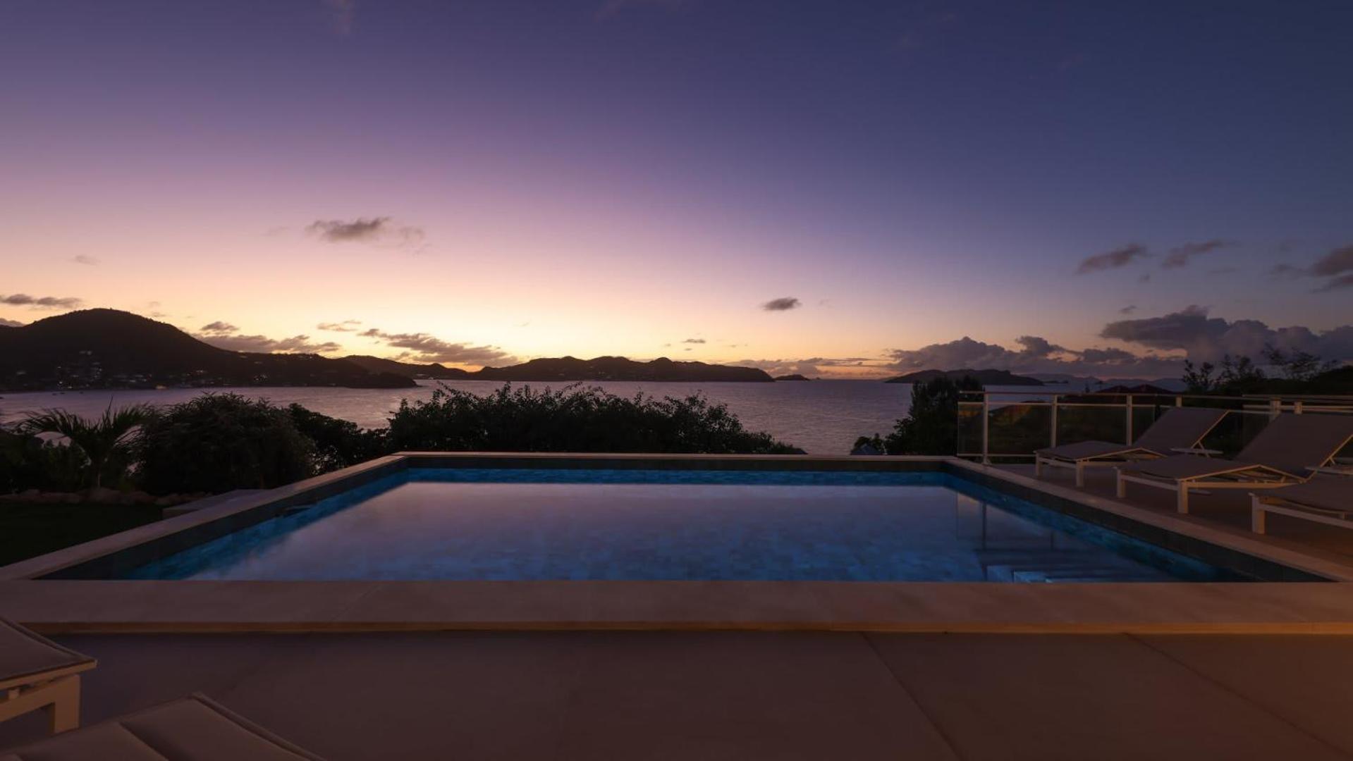 Splendid View Villa with Utmost Comfort