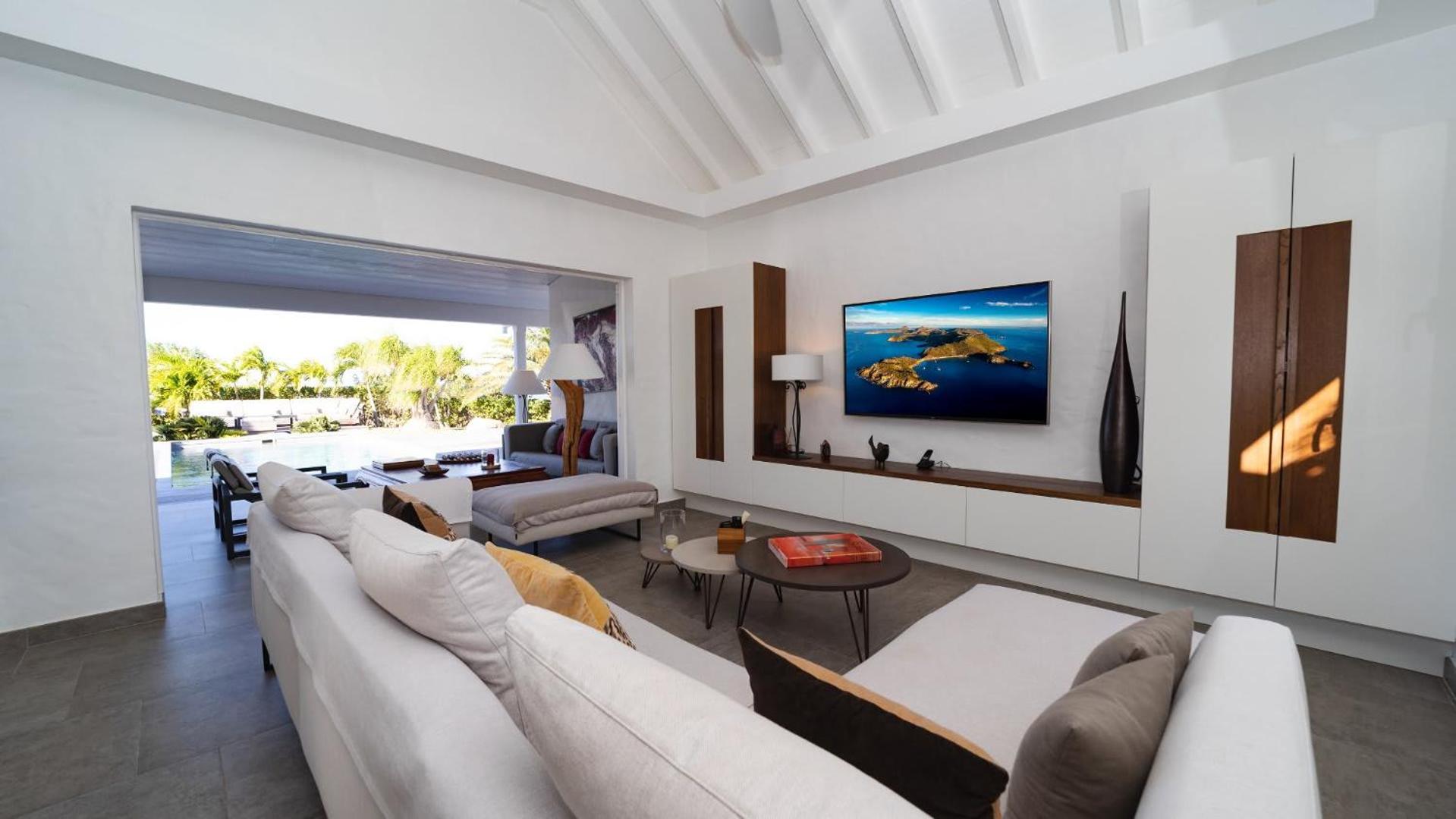 Secluded Villa with a Lavish Garden