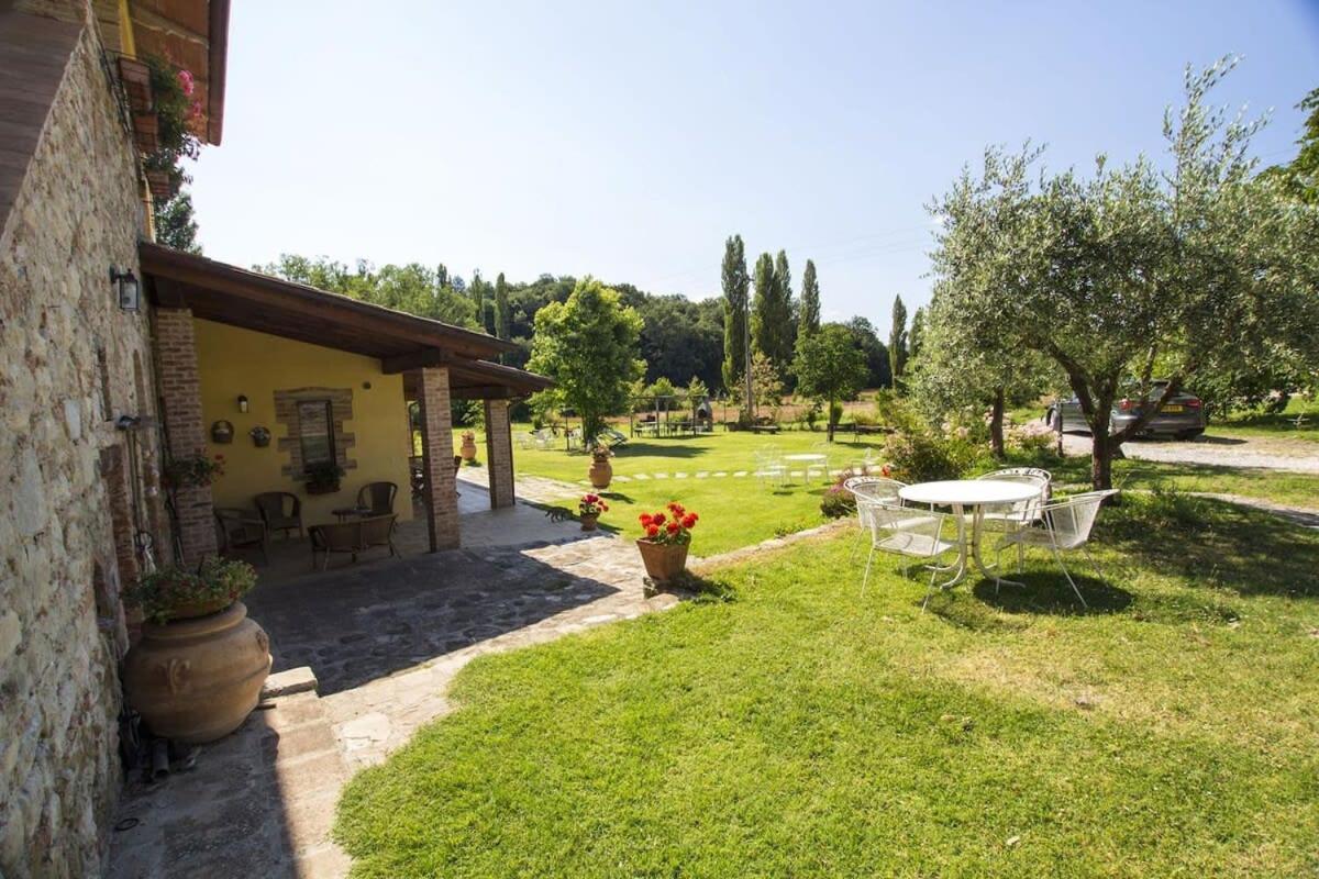 Four Seasons Villa Close to Art Cities of Umbria view 3