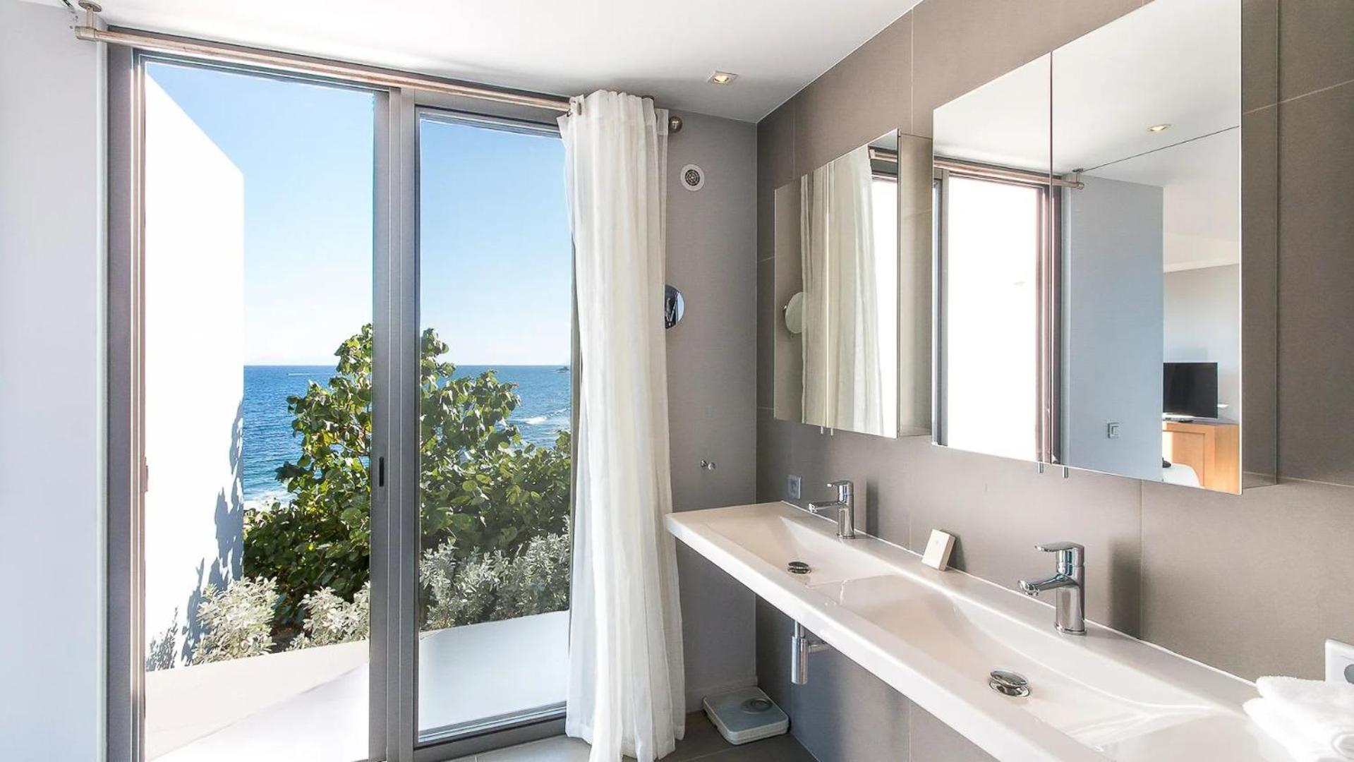 Paradise Perfection Lavish Villa in St-barths