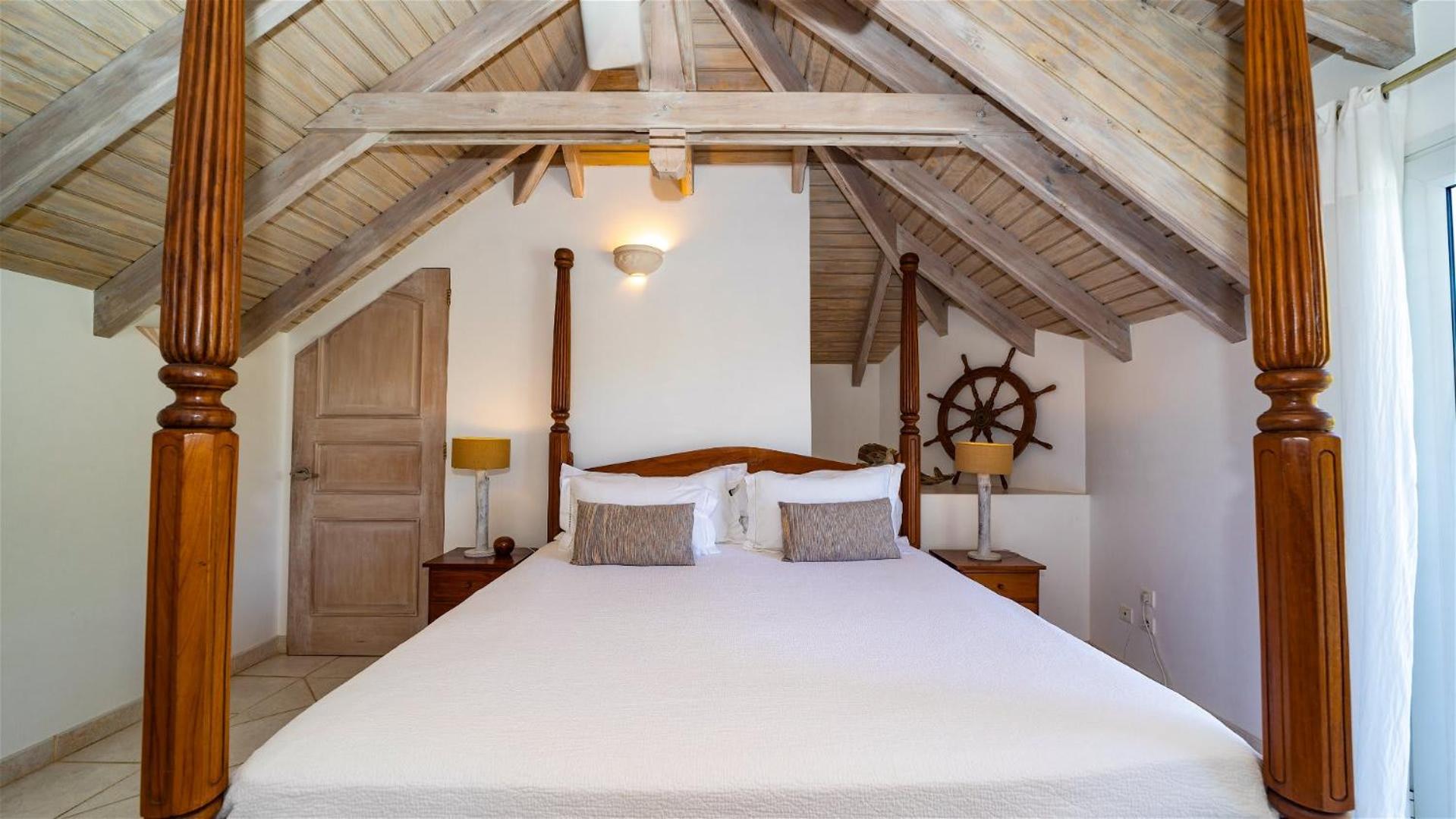 Charming Villa in a Paradise Setting