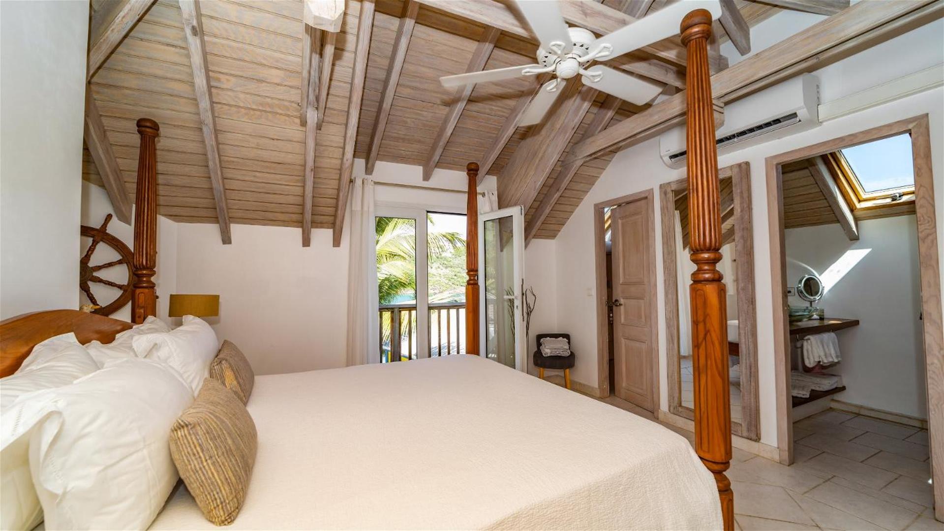 Charming Villa in a Paradise Setting