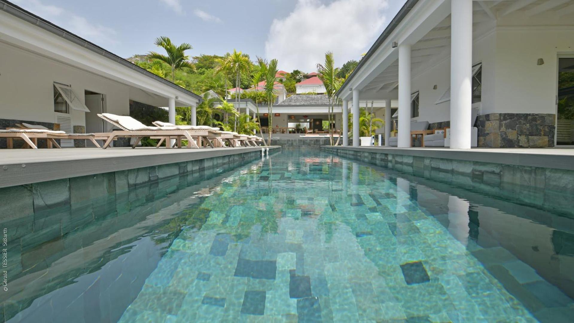 Modern Villa with Two Swimming Pools