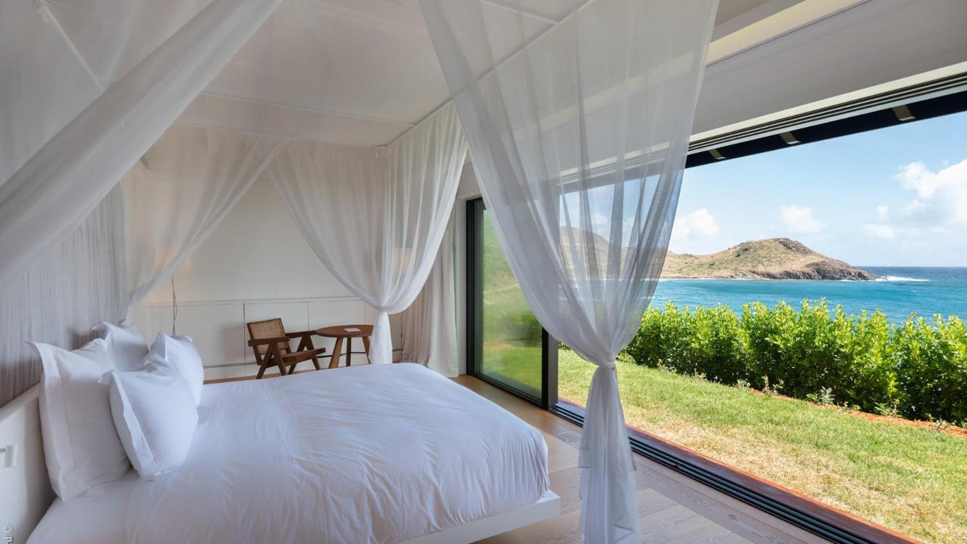 Spacious Villa with True Architectural Gem