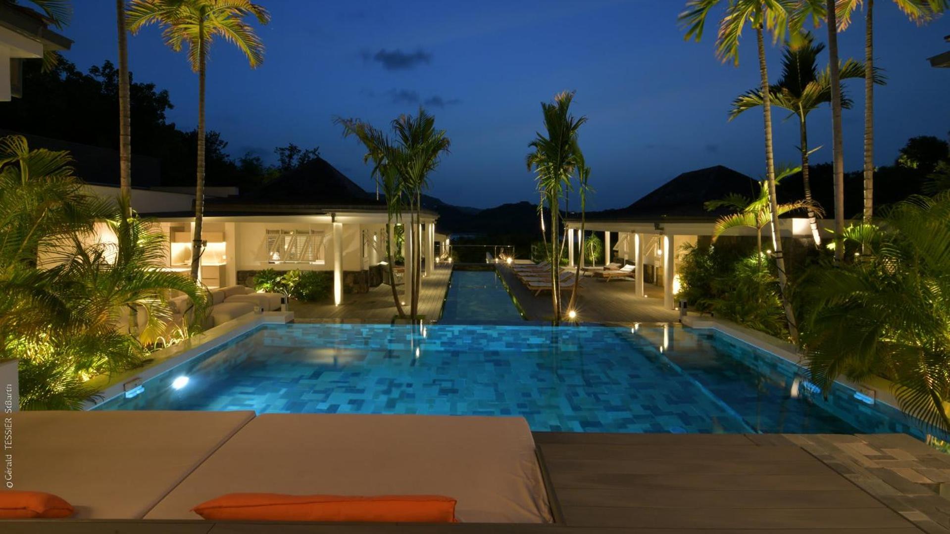 Modern Villa with Two Swimming Pools