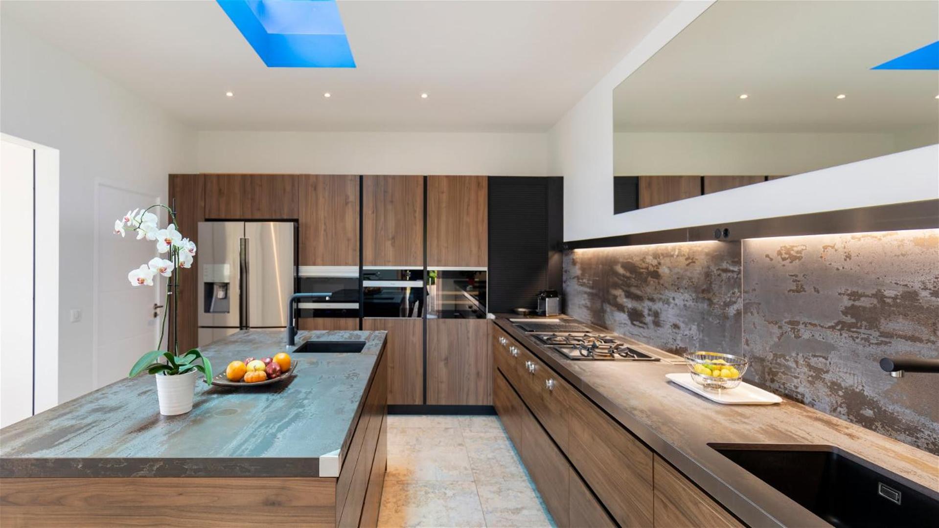 Villa with Light and Soothing Atmosphere