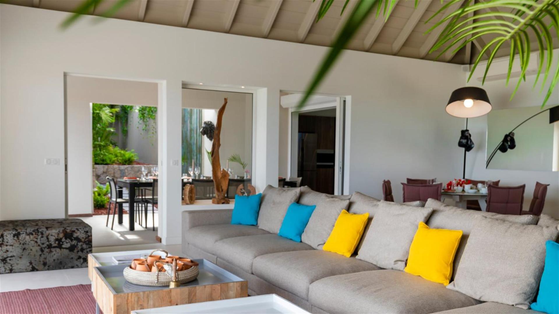 Villa with Light and Soothing Atmosphere